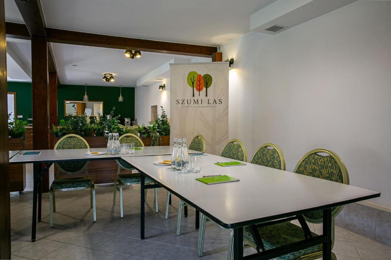 Szumi Las Events & Apartments Regimin Ngoại thất bức ảnh
