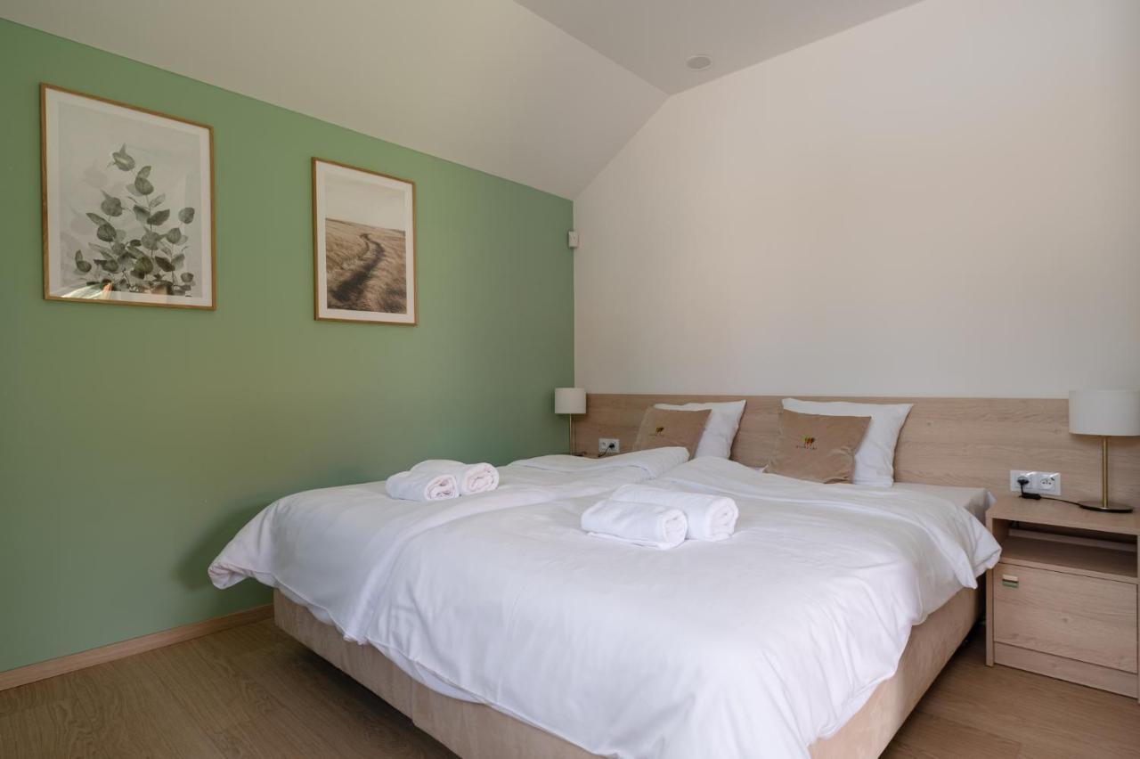 Szumi Las Events & Apartments Regimin Ngoại thất bức ảnh